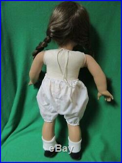 1986 Pleasant Company Molly White Body Doll in Box w Accessories