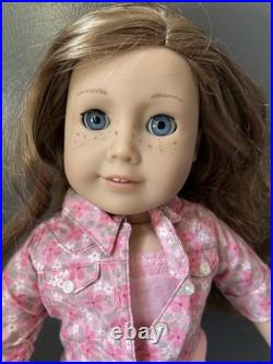 2007 American Girl GOTY Girl Of The Year Nicki Doll With Tie Top Outfit And Book