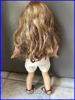 2007 American Girl GOTY Girl Of The Year Nicki Doll With Tie Top Outfit And Book