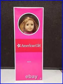 2008 American Girl MIA Doll with Box Unused Book Box Clothes