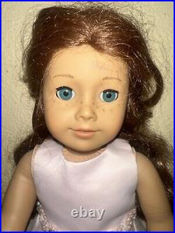 2013 American Girl Doll Auburn Hair Blue Eyes (20E4868) tan skin withaccessories