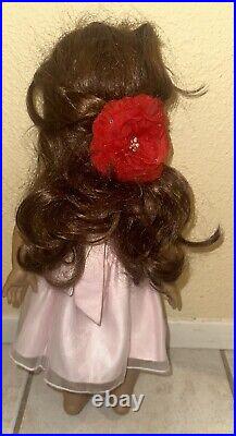 2013 American Girl Doll Auburn Hair Blue Eyes (20E4868) tan skin withaccessories