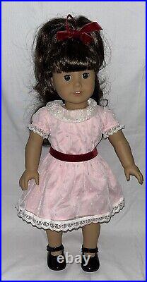 2014 American Girl Brown Eyes & Hair With Bangs And Clothes Lot