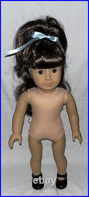 2014 American Girl Brown Eyes & Hair With Bangs And Clothes Lot