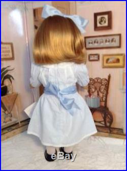 AMERICAN GIRL NELLIE DOLL (SAMANTHA'S FRIEND) withBox- RETIRED
