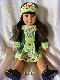 American Girl 18 Look like Me doll, brown hair, eyes with 4 outfits