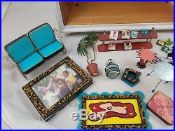 American Girl AG Illuma Room Mini City Loft Apartment Accessories Box Display