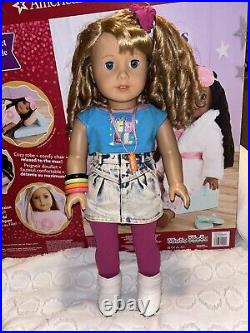 American Girl Courtney Doll In excellent Condition