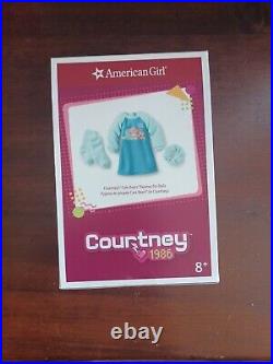 American Girl Courtney Moore Accessories Lot of 4