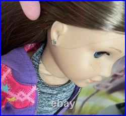 American Girl Create Your Own CYO Doll, Meet Outfit Displayed Only READ DETAILS