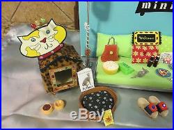 American Girl Doll Illuma Room Kitty House Items / Misc Sofa & Other Items