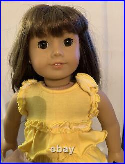 American Girl Doll Just Like You 0760 Auburn Hair Bangs Brown Eyes Yellow Dress