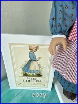 American Girl Doll KIRSTEN Larson 35th Anniversary Collection / Stand