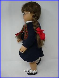 American Girl Doll Molly Mcintire Outfit, Book Set, and Doll Included NO HAT EUC