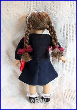 American Girl Doll Pleasant Company Molly MINT CONDITION 18, Pre-Mattel Retired