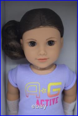 American Girl Doll Truly Me #121, Brown Eyes and Brown Hair, DAMAGED BOX
