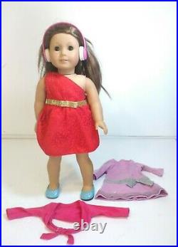 American Girl Doll Year 2014 -PA-11392(HK) Brown Hair/Brown Eyes