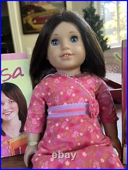 American Girl Doll of the Year 2009, 18 Inch Chrissa with 2 book collection