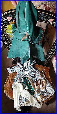 American Girl Dolls Lot Of 3 With Extra Clothes And 2 Suitcases