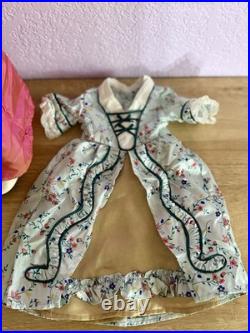 American Girl Elizabeth Coleman Doll withHoliday Outfit