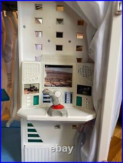 American Girl FMC80 Luciana's Mars Outer Space Habitat