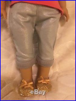 American Girl ISABELLE 2014 Doll of the Year Doll WITH Pink HAIR EXTENSIONS