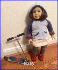 American Girl Pleasant Co Doll LINDSEY Bergman 18 Doll 2001 RETIRED
