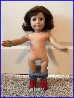 American Girl doll GOTY lindsey doll+ book USED