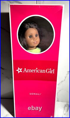American Girl of the Year 2009 (Retired) Sonali Doll with Box + extra pr shoes