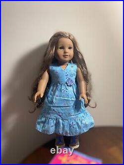 American girl Kanani Doll In Meet Outfit With Necklace Barrette&Book