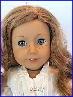 American girl doll Nicki Nikki caramel light brown hair blue eyes freckles