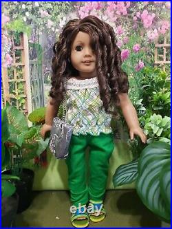 Americangirl doll and 9 set of clothes