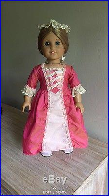 Elizabeth American Girl Doll- Retired 2011- INCLUDES MINI DOLL AND GREEN DRESS