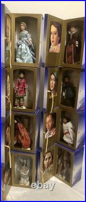 Girls Of Many Lands Dolls By American Girl 8 dolls Withboxes Books & display shelf