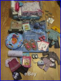 Huge American Girl Doll Curlique Trundle Day Bed Retired Clothes Accessories