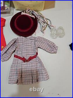 Huge American Girl Lot. 2 Dolls 2 beds. Loads of Clothing + Accessories NICE