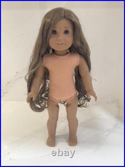 Kanani Akina -American Girl Doll 2011 Girl of the Year Retired with Box