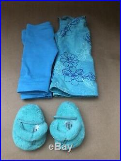 Kanani American girl doll and accessories (barely Used)