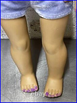 LOT 2 of 6 AMERICAN GIRL DOLLS 18 some with clothing