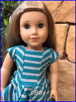 McKenna American Girl Doll RETIRED Mint Condition in Box with Book