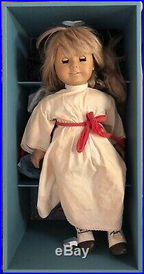 Original Retired American Girl Doll Pleasant Co. Trunk/bed/clothes. Kirsten