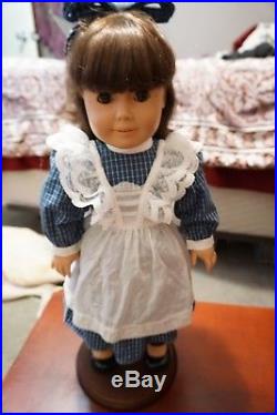 Pleasant Company American Girl Doll Samantha Parkington with Stand
