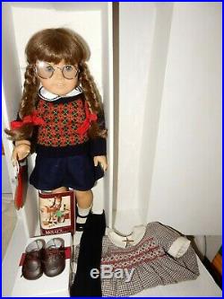 Pleasant Company American Girl Molly McIntire Doll With Box
