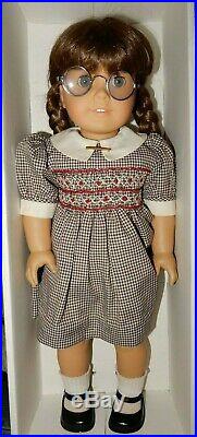 Pleasant Company American Girl Molly McIntire Doll With Box