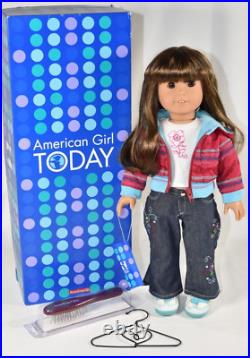 Pleasant Company American Girl of Today Doll GT13 Outfit Box Brown Hair Eyes EUC