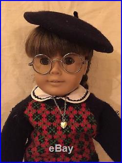 Pleasant Company Doll Molly McIntire American Girl and accessories RETIRED