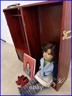 Rare American Girl Lindsey 18 Doll With Wardrobe Box Story Book