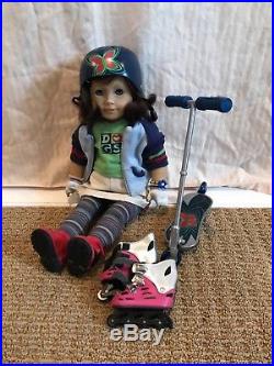 Rare Mint Condition Lindsey American Girl Doll First Girl of the Year 2001