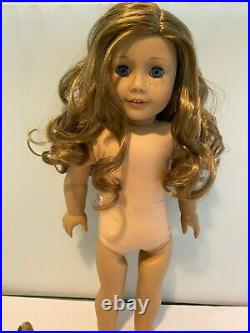 Retired American Girl Doll of the Year 2007 Nicki Fleming with Complete Meet Out