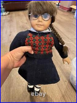 VINTAGE American Girl Pleasant Company 18 Molly McIntire Doll 1998